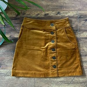 Building 18 Mustard Yellow mini Skirt w/ Brass Buttons 0P/2P